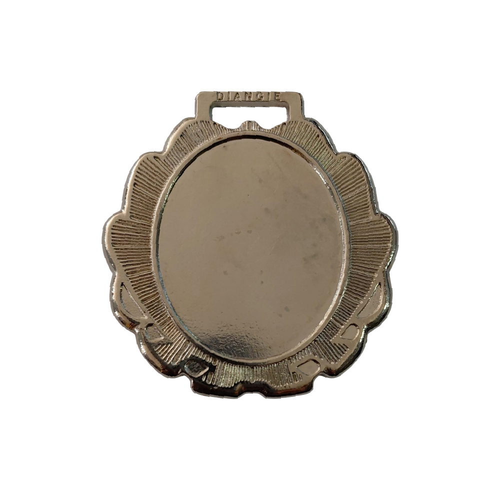 Medalla plata ovalada curvas